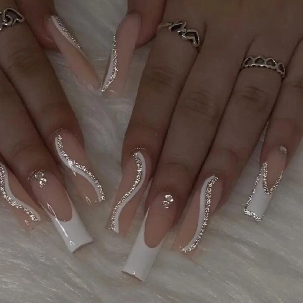 24Pcs-Artifical-False-Nails-with-Glue-Fake-Nail-Tips-with-Heart-Designs-Detachable-Press-on-Nails jpg