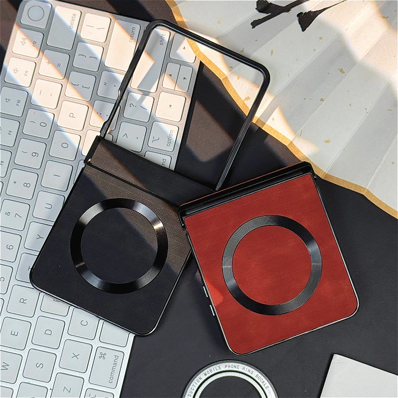 Luxury Striped Grain Magnetic Charging Shockproof Cover