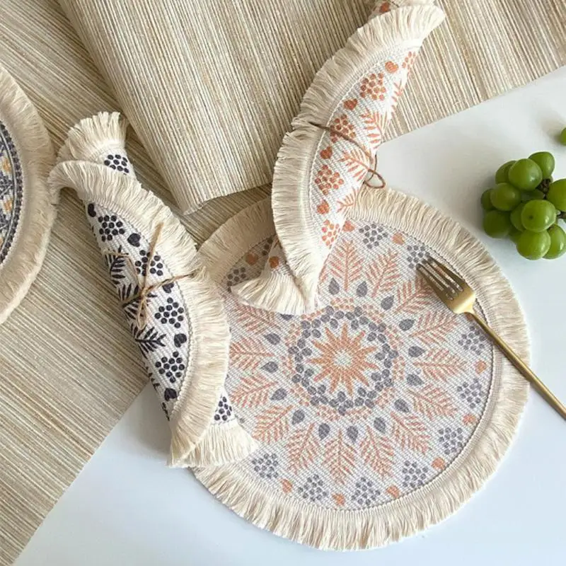 

Round Embroidery/Lace Table Mat Scandinavian Style Non-Slip Placemat Heat Insulating Furniture Decorative Mat Coffee Coaster