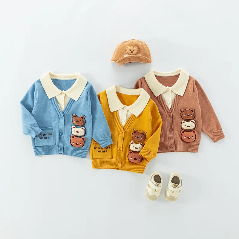 New 0-3 Year Spring Autumn Infant Boys Cardigan Fake Two Pieces Patched Cartoon Bear Newborn Boys Sweater Stylish Baby Coat