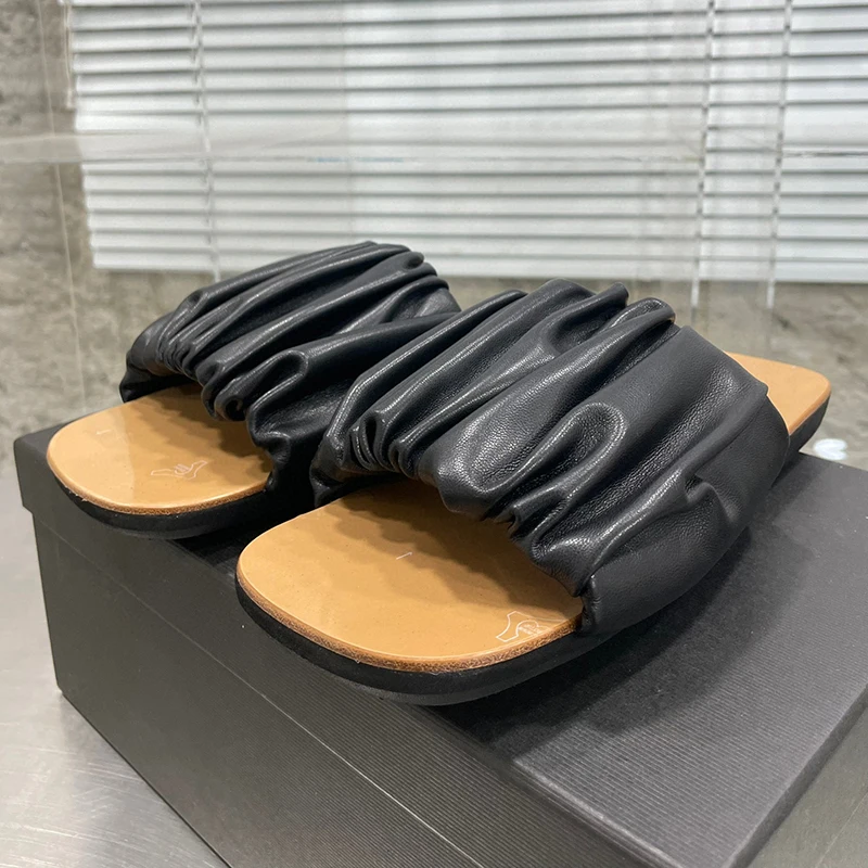 

2023 Spring Summer New Arrivals Women's Slippers Round Toe Beach Casual Solid Pleated Design Fashion Comfortable Ladies Sandal