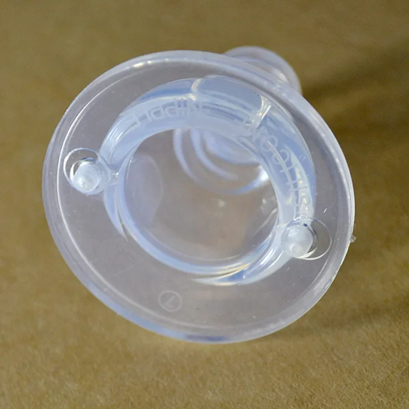 Silicone Pacifier Silicone Nipple Shield Natural Flexible Soft Silicone Pacifier Nipple Replacement Feeding Milk Bottle Standard Size