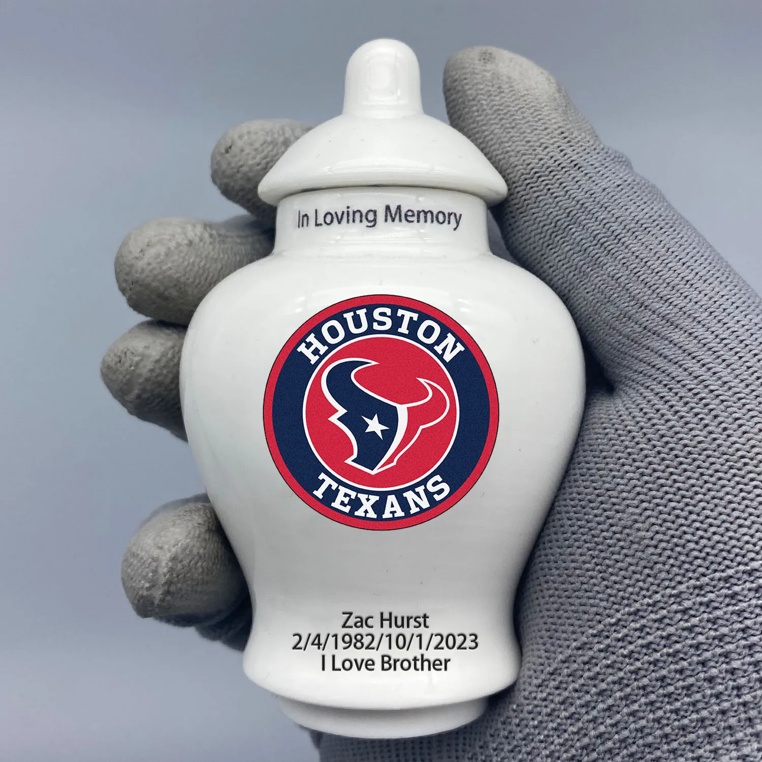 

Mini Urn for Houston Texans-themed Logo Custom Urn.Send me the name/date you want to appear on the urn by Remarks Message.