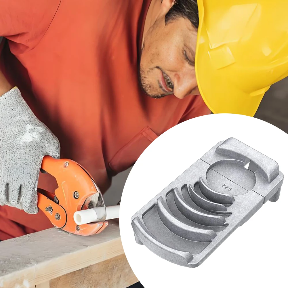 Effective Pipe Reamer Deburring Tool Chamfer Tool for Deburring PVC Pipe Cutter Suitable for 6 Pipes Size From 1-1/4 To 4-Inch