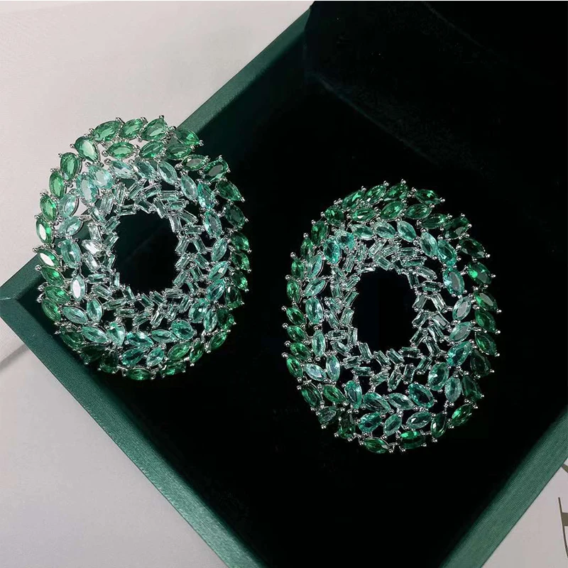 

Full Cubic Zirconia Gradient Ramp Green Leaves Round Stud Earrings for Women Evening Party Wedding Jewelry Female Gift