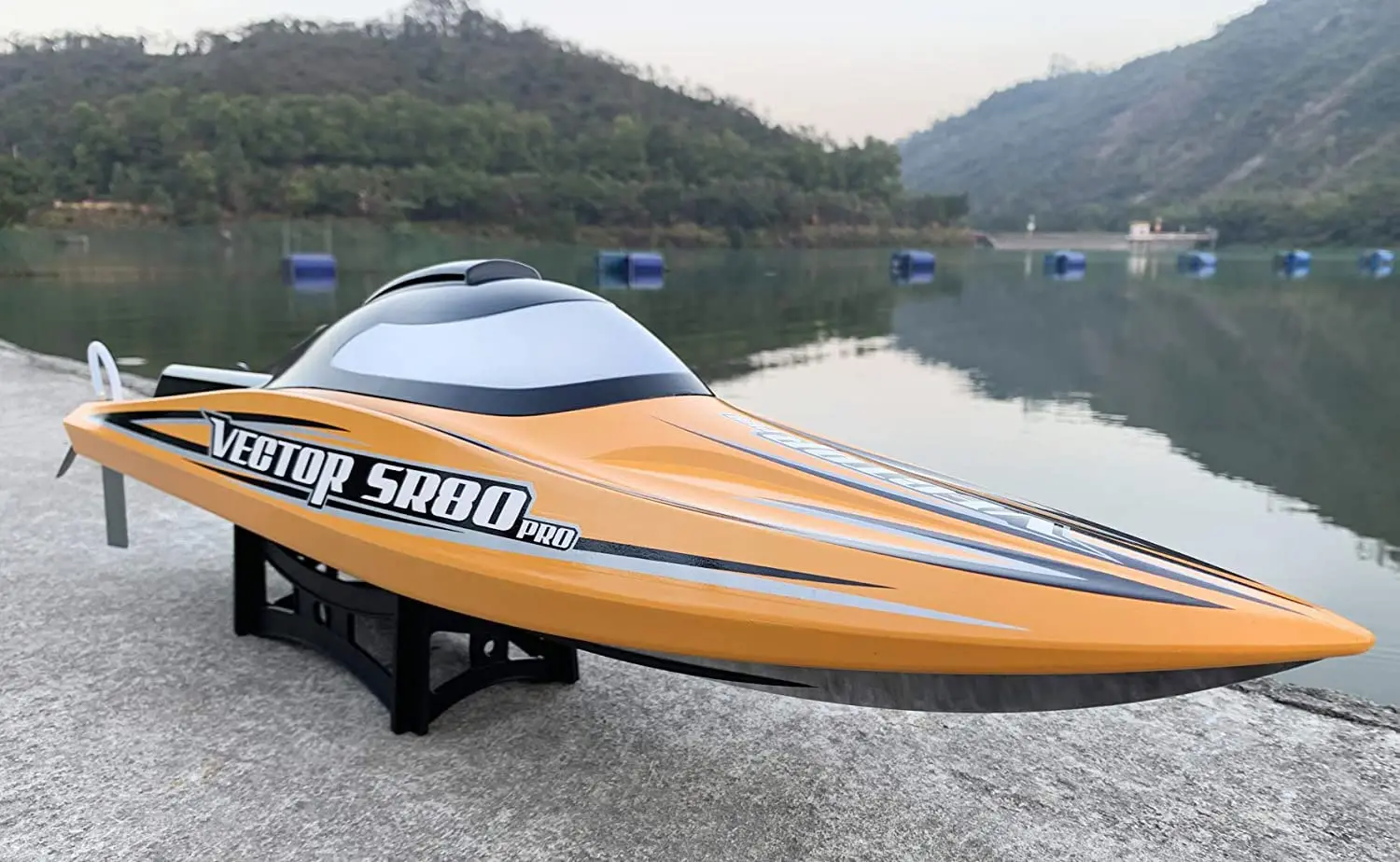 ラジコンボート First time building a RC boat kit] Large racing boat Kyosho