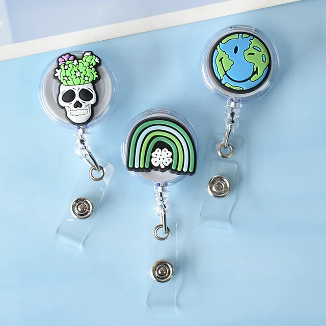 YUXIANLB 2 Pack Badge Reel Retractable, Flower Cute Nurse Badge Holder Reels with Swivel Alligator Clip, Nurse Name Tag Decorative Badge Badge Reel Clip on ID Card Holders (Wild Flowers