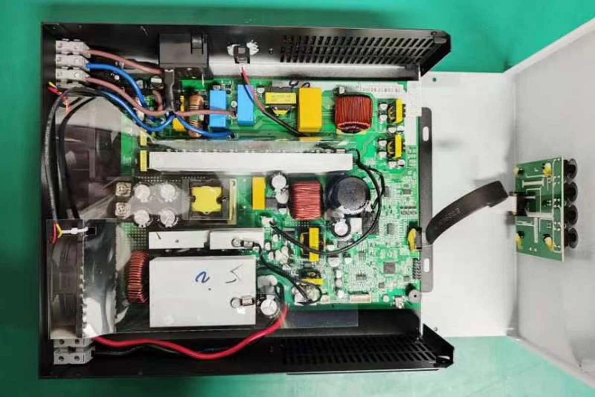 Solar Inverter ECGSOLAX 1KW 1.5KW Hybrid 12V 220V Pure Sine Wave Hybrid inverter MPPT 80A Solar Charge Controller Max PV 150VDC