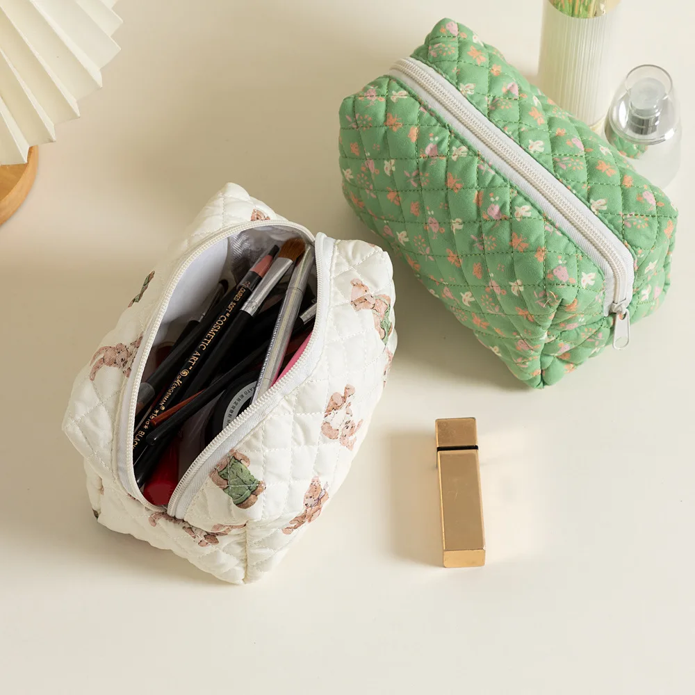 Floral Quilted Lipstick Data Cable Earphone Bag Travel Cosmetic Organizer Makeup Bag Women Cosmetic Bag Makeup Pouch Coin Purse