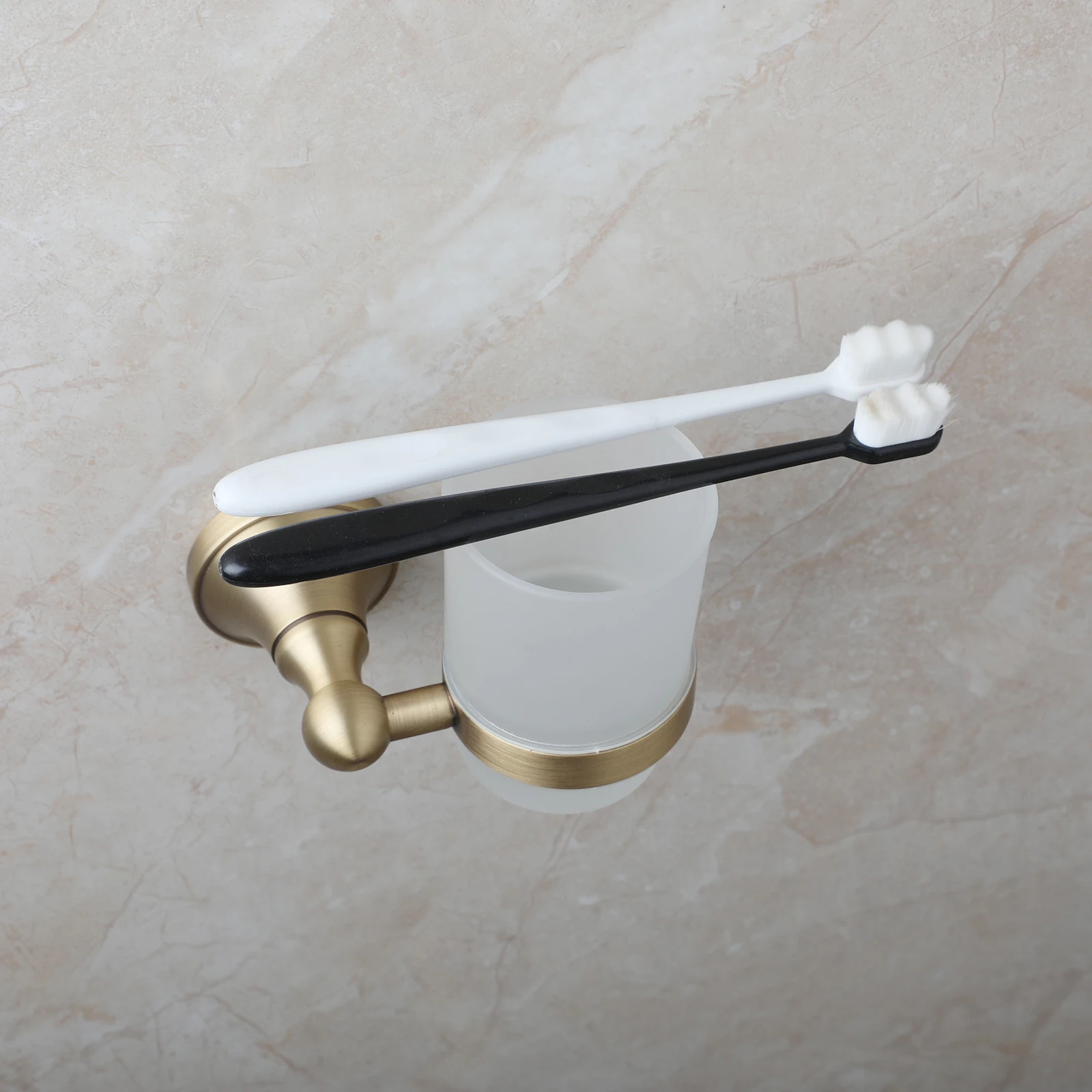 Monite Bath Accessories Wall Mounted With Antique Brass Bathroom Tooth Brush Cup Oval Shelf Retro Fashion Punching Installation