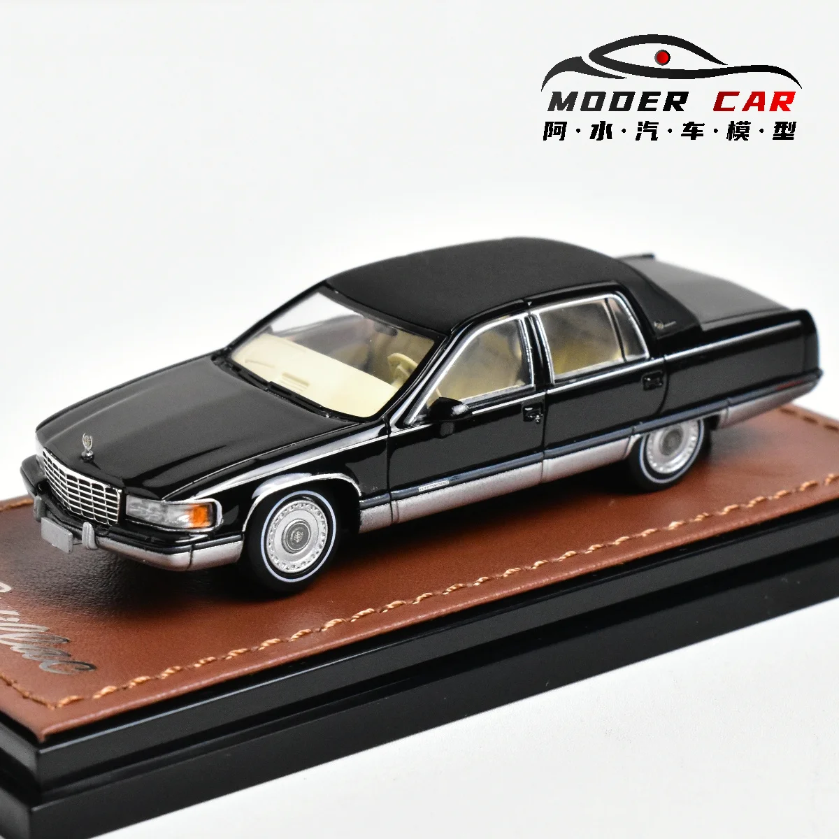 GOC 1:64 Fleetwood  Naiska Diecast Model Car 5