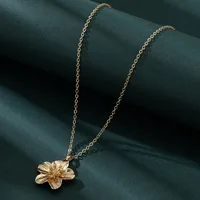 New Fashion Simple Metal Wrinkled Stereoscopic Flowers Pendant Necklace for Women Charm Temperament Clavicle Chain Party Jewelry - Image 4