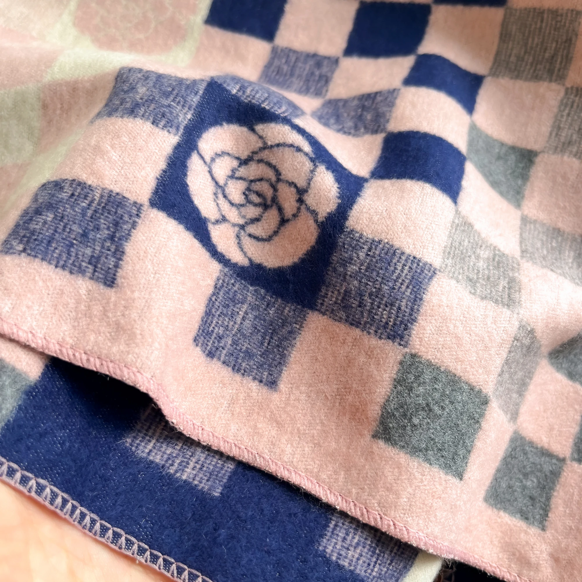 2024 nuova sciarpa autunnale donna inverno caldo sciarpe di Cashmere ragazze dolce morbido scialle di Pashmina scialli da sole all'aperto 6