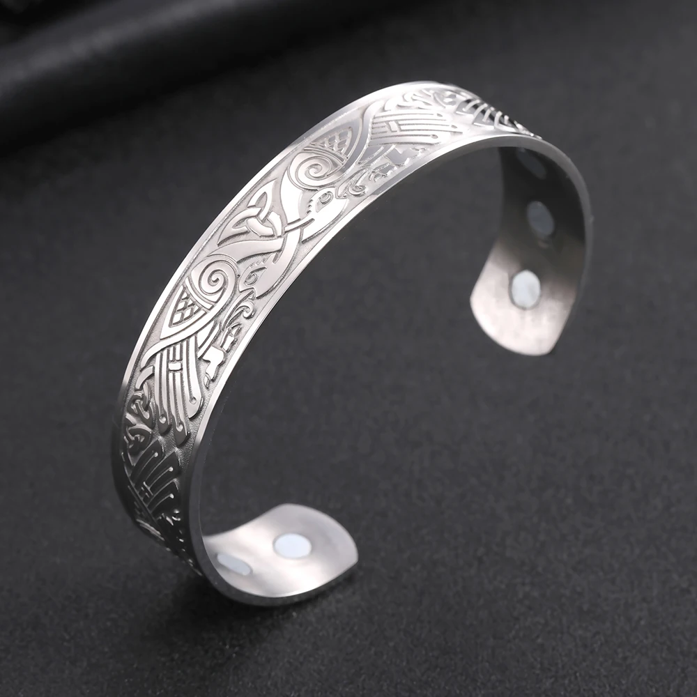 VASSAGO Vintage Viking Celtic Amulet Bracelet Stainless Steel The Nordic Odin Crow Cuff Bracelet for Men Raven Totem Nordic Gift 2