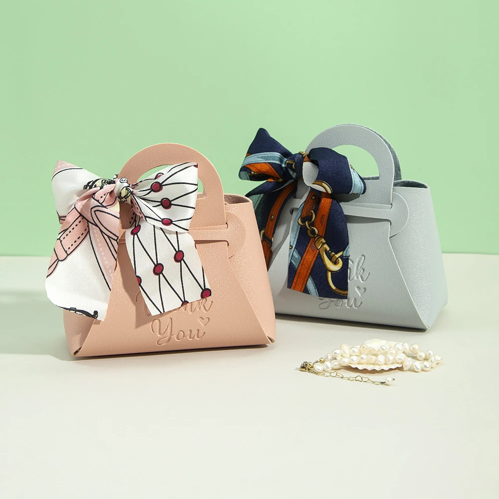 Thank You Embossed Leather Gift Bags Wedding Favour Bag for Guest Mini Handbag with Ribbon Candy Packaging Box Eid Party Decor