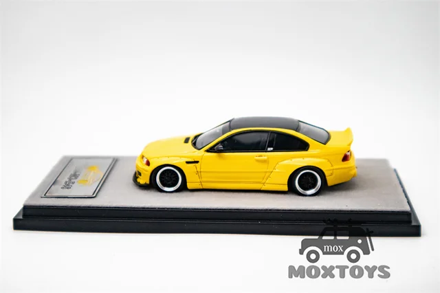Qidian Model 1:64 M3 CSL E46 Limited299 Resin Model Car