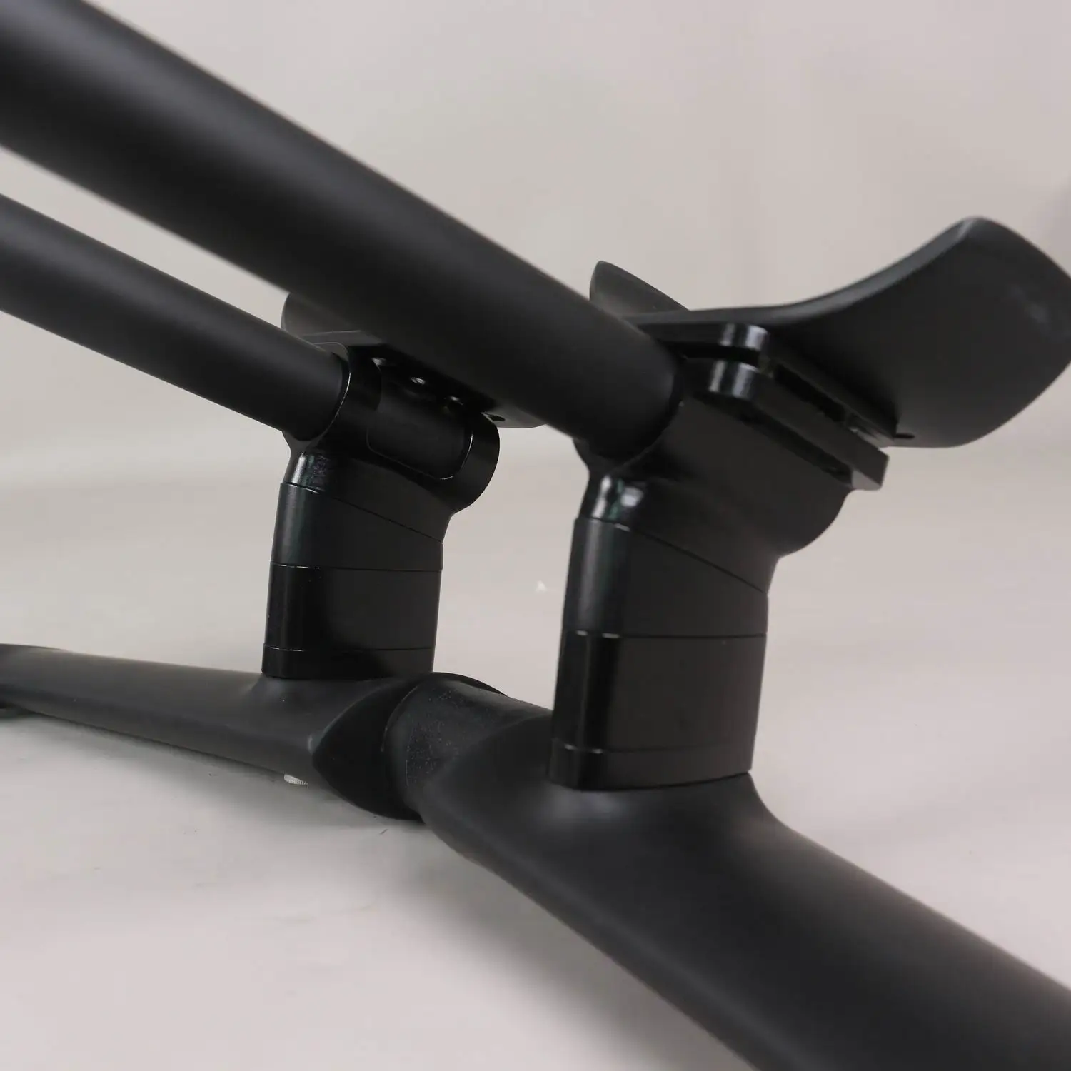 TTバイク用の統合カーボンハンドルバー、エアロハンドルバー、タイム