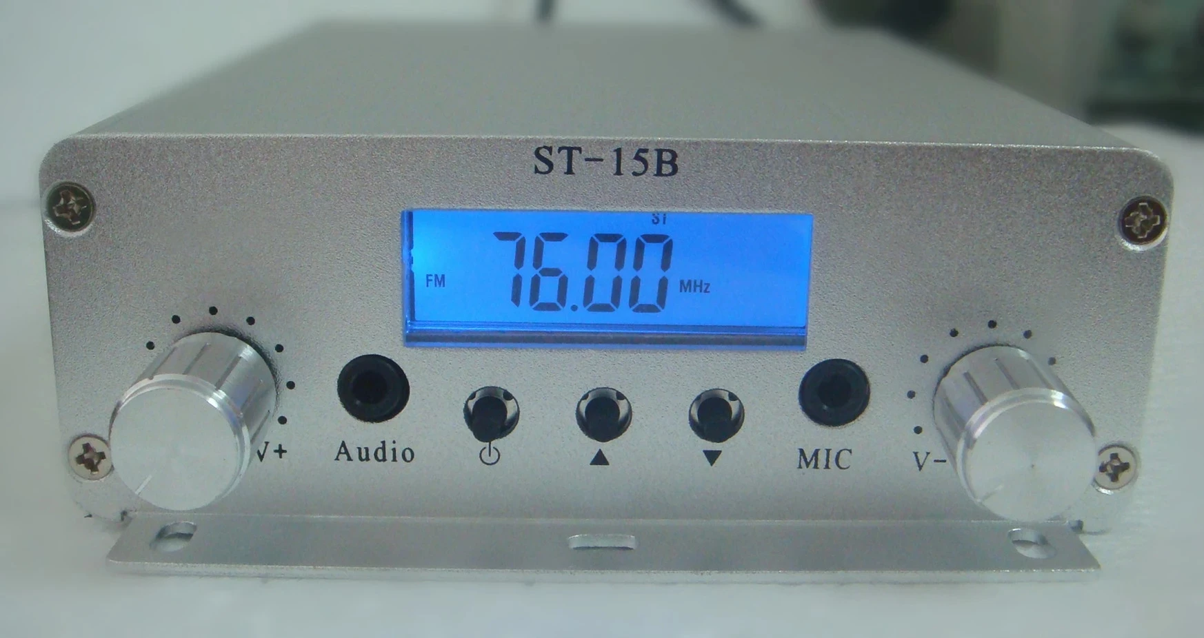 Fm Radio Transmitter 15w V3 Stereo Radio Broadcast FM transmitter 76MHz-108MHz Car Radio Transmitter Church Stage Broadcast