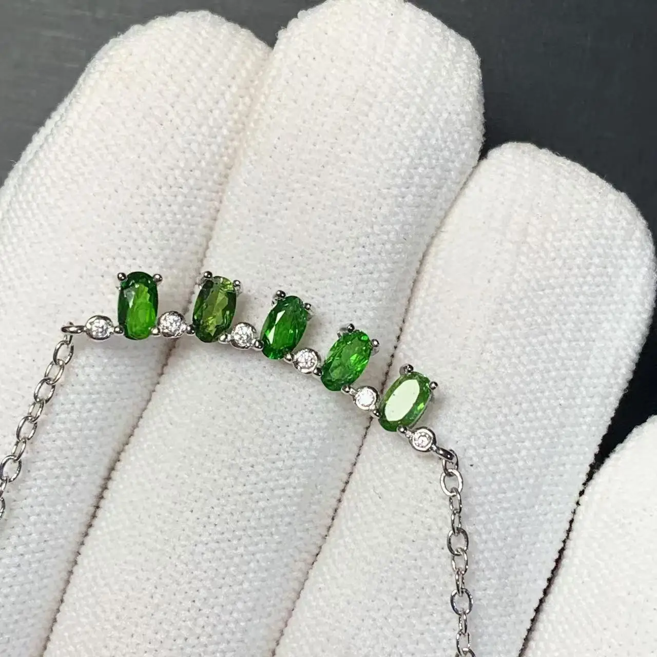 Natural Diopside Pendant Necklace Fine Jewelry Handmade Stones Wholesale Healing Energy Gift Lucky Jewelry stainless steel
