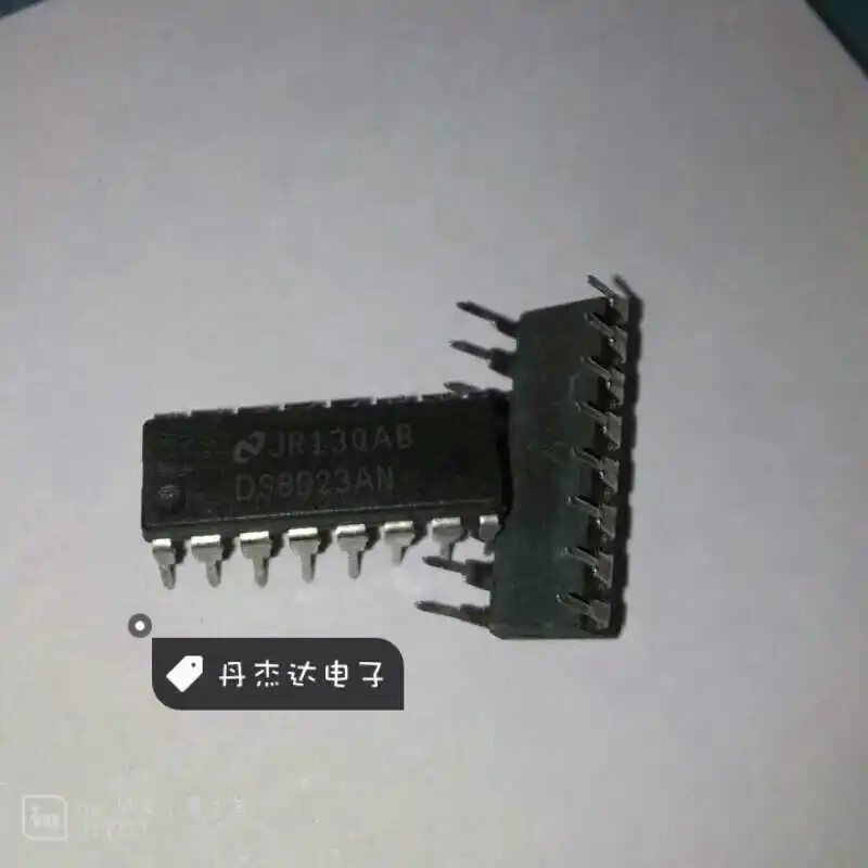 드라이버 수신기 트랜시버 인터페이스 칩 8923, DS8923, 16-DIP, 30 개