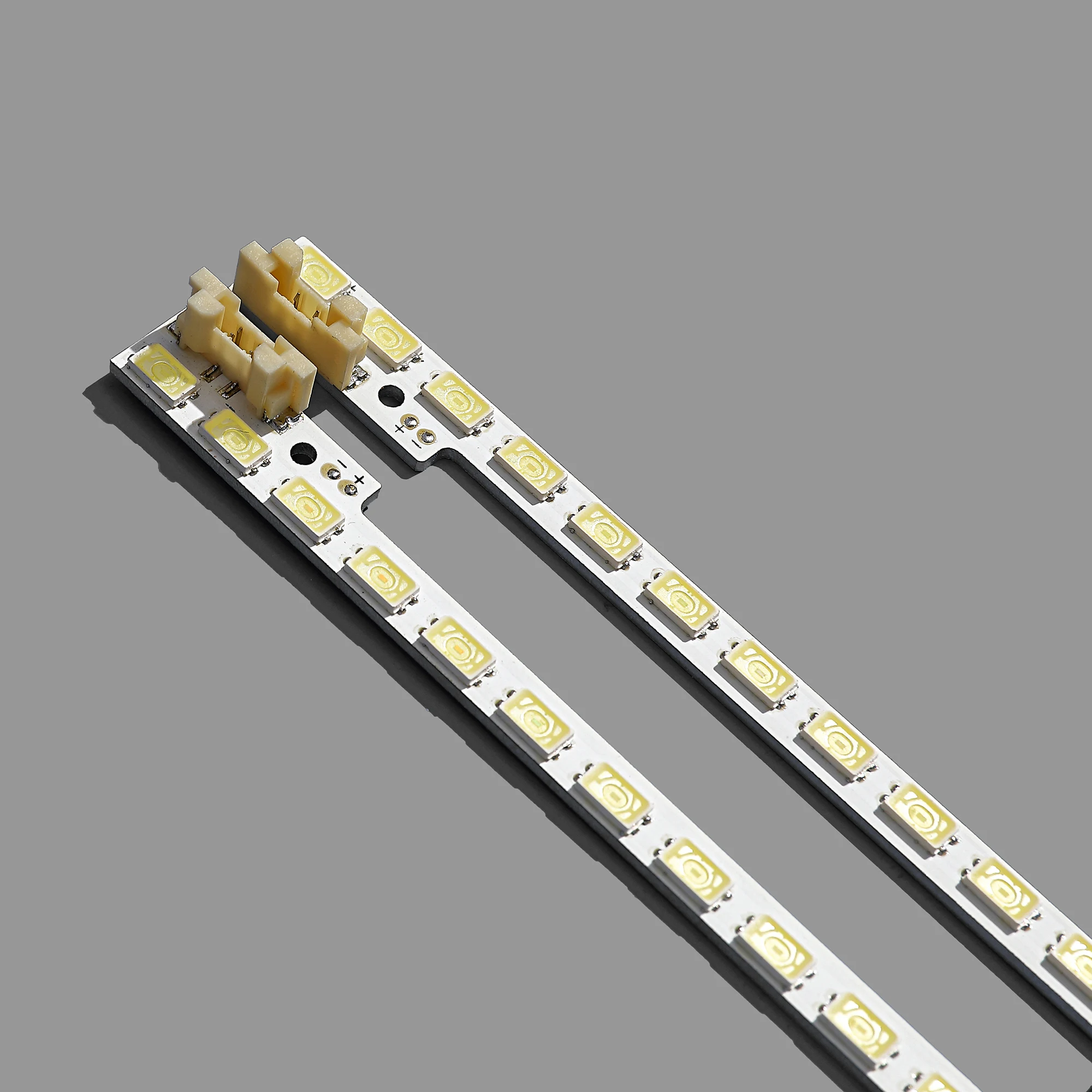Rétro-éclairage LED Pour TV - Bandes De 5 LEDs, 554mm, 6V (Lot De 10 Pièces)