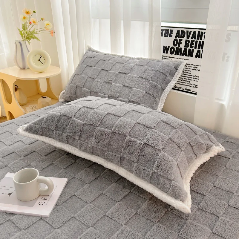Bonenjoy 2pcs Pillowcases Winter Pillow Cover funda almohada Velvet Pillows Cases 48x74cm Cushion Cover for Home Warm Pillowslip