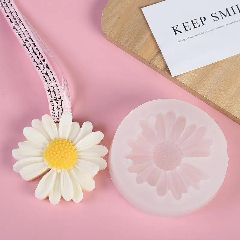 Silicone Mold Chamomile Flower Diy Handmade Candle Soap Car Aromatherapy Gypsum Pendant Making Home Decoration
