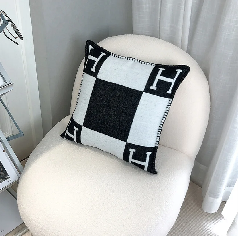 Wool throw pillow PP cotton lunch break sofa cushion car waist back cushion knitted pillow