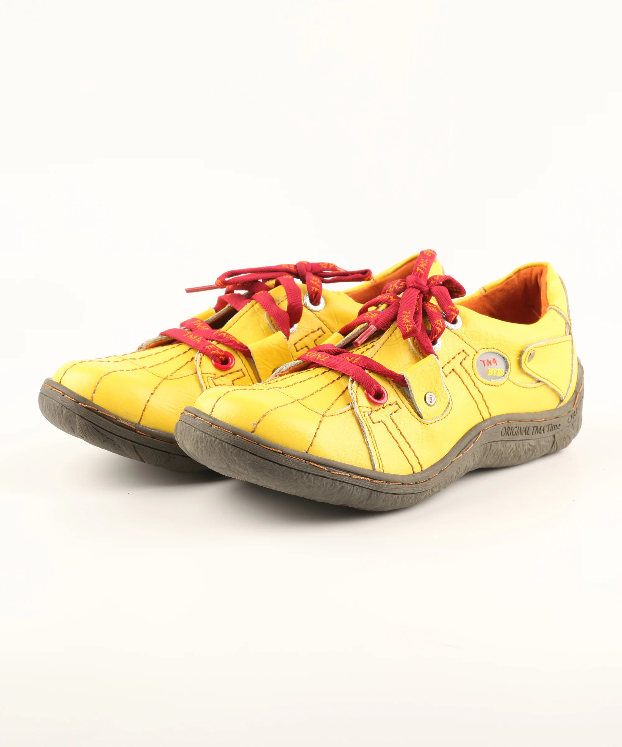 TMA EYES 2023 New Line Pattern Handmade Women's Single Shoes