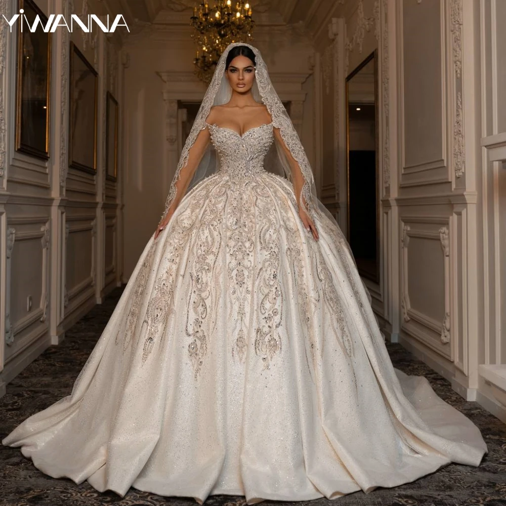 Abi da sposa classici e abi da sposa con scollo a cuore