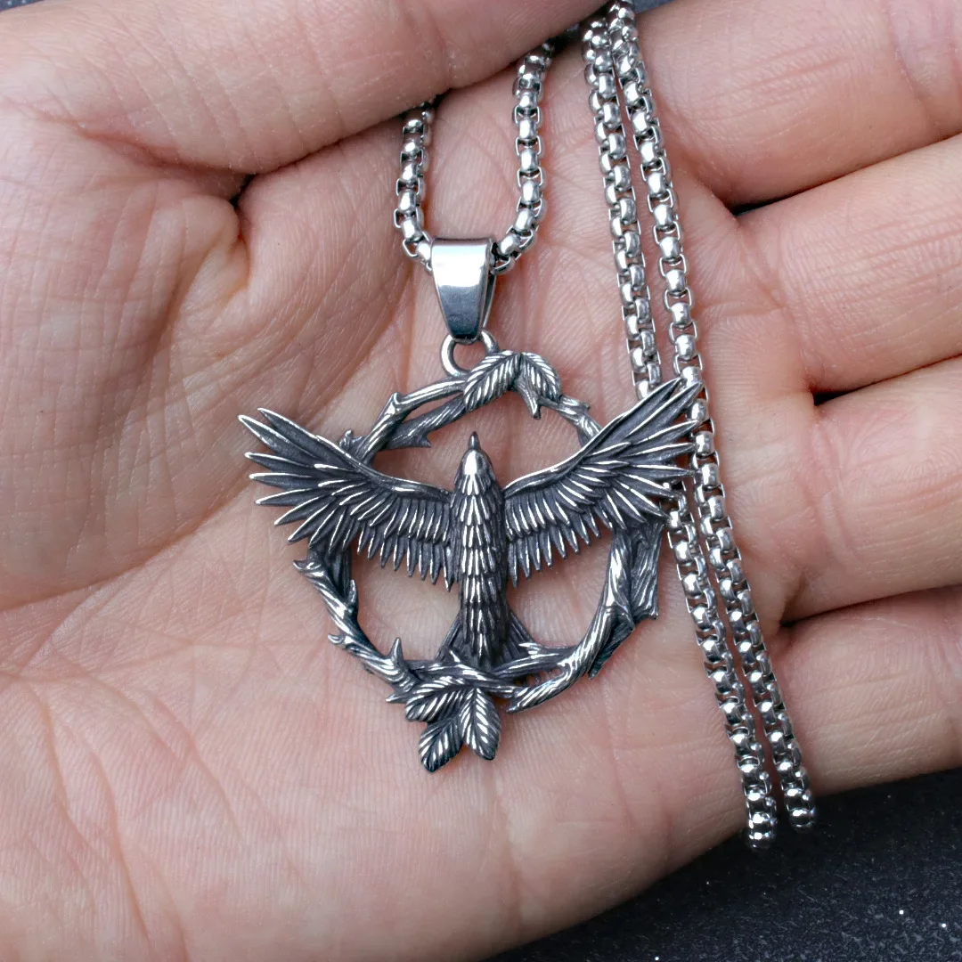 

Popular Eagle Ring Cross Necklace with Stainless Steel Necklace for Men and Women's Foreign Trade Pendant Collarbone Chain