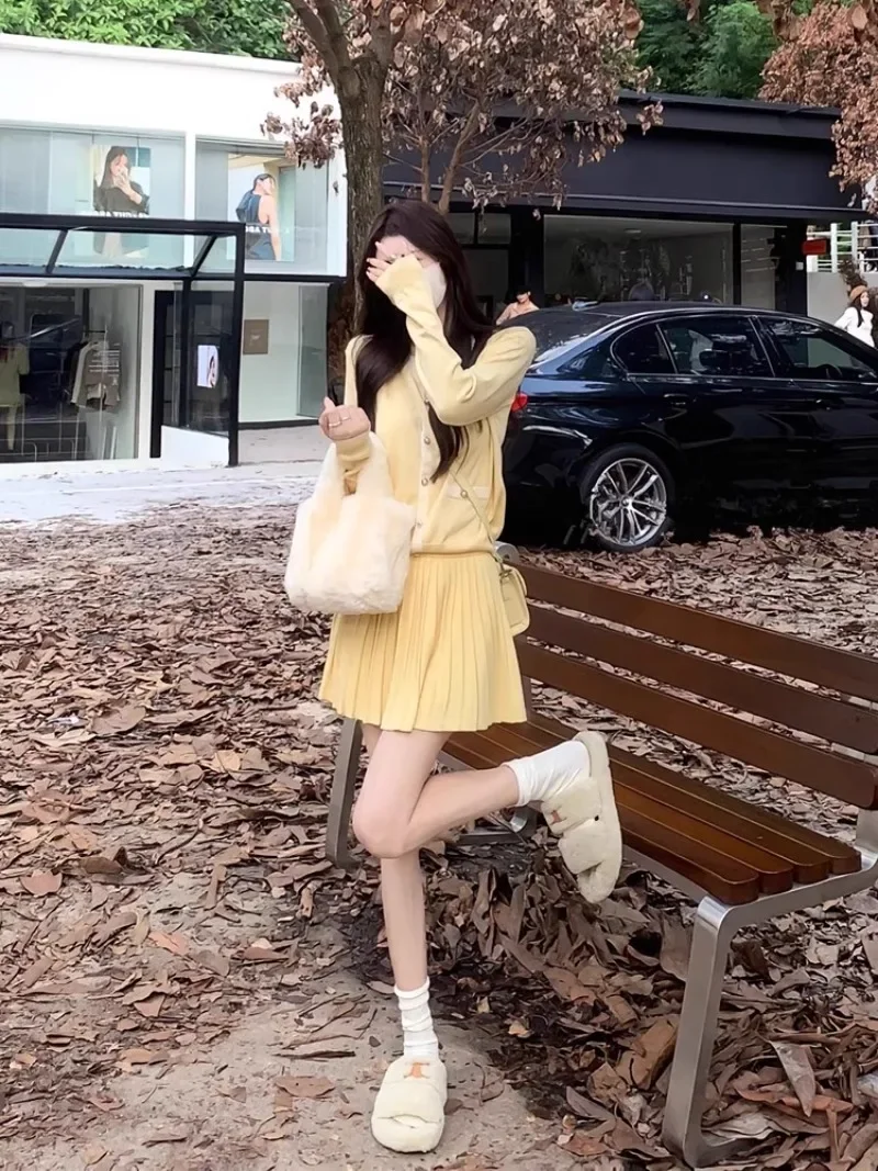Female Outfit Yellow Sweaters Pleated Skirts Suit Autumn Milk Style