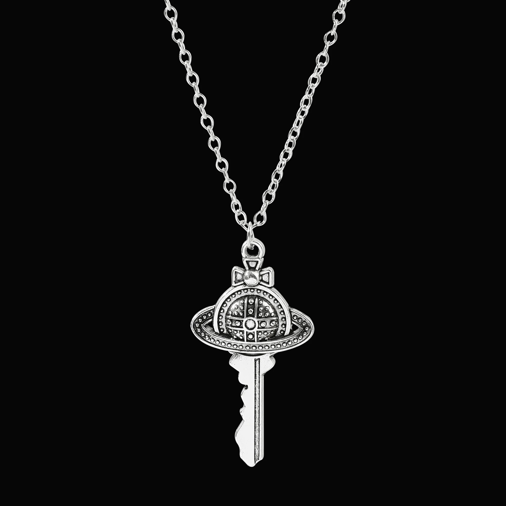 

Punk Retro Planet Universe Key Necklace Hip Hop Silver Color Pendant Sweater Chain For Women Creative Party Jewelry Gifts