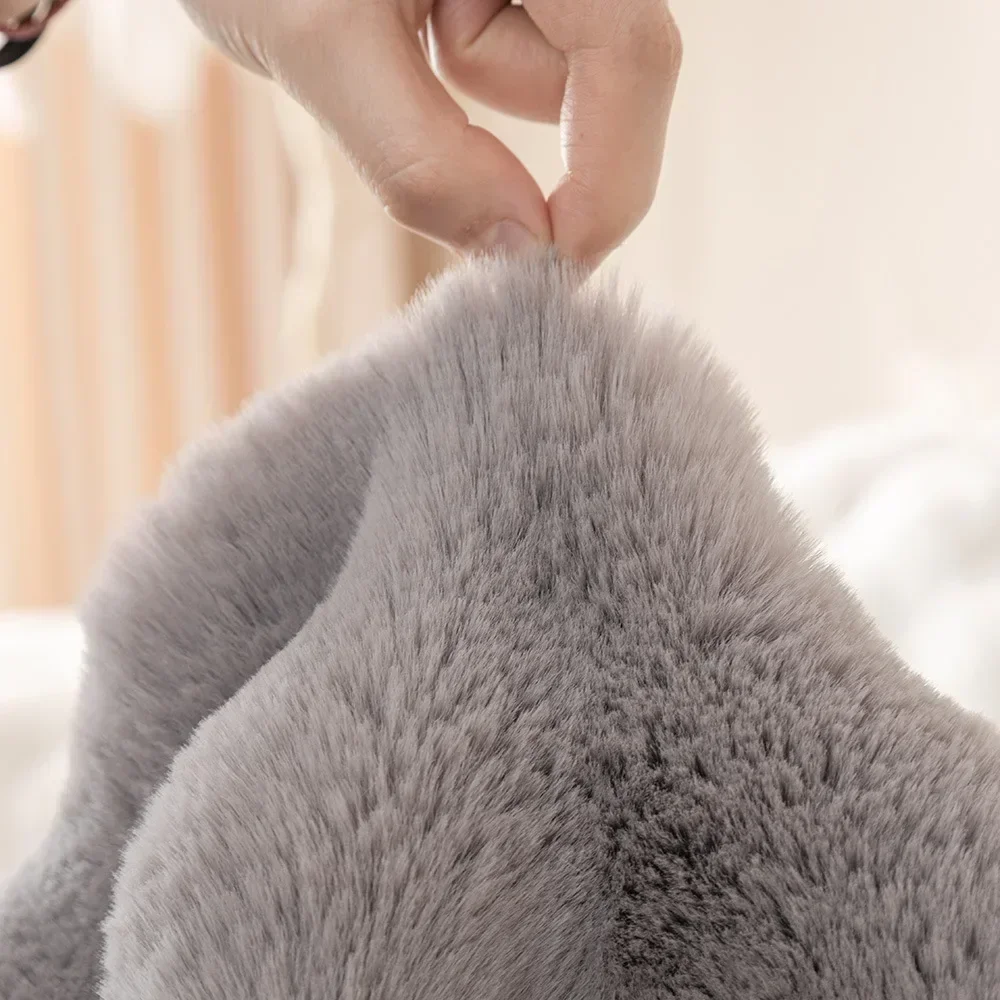 

Full set of rabbit plush sofa cushions Wholesale winter thickened sets of cloth napkins, plush cushions, anti slip sofa covers
