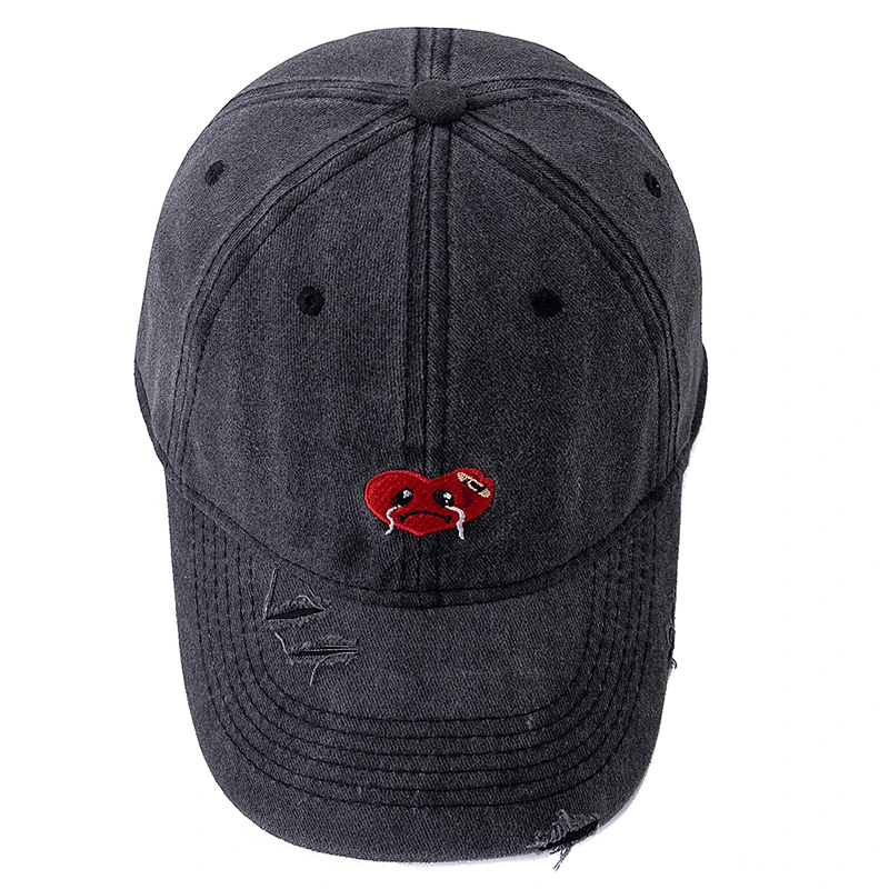 New Unisex Vintage Washed Cotton Embroidered Baseball Cap Broken Heart Pattern Outdoor Sports Hat For Men And Women