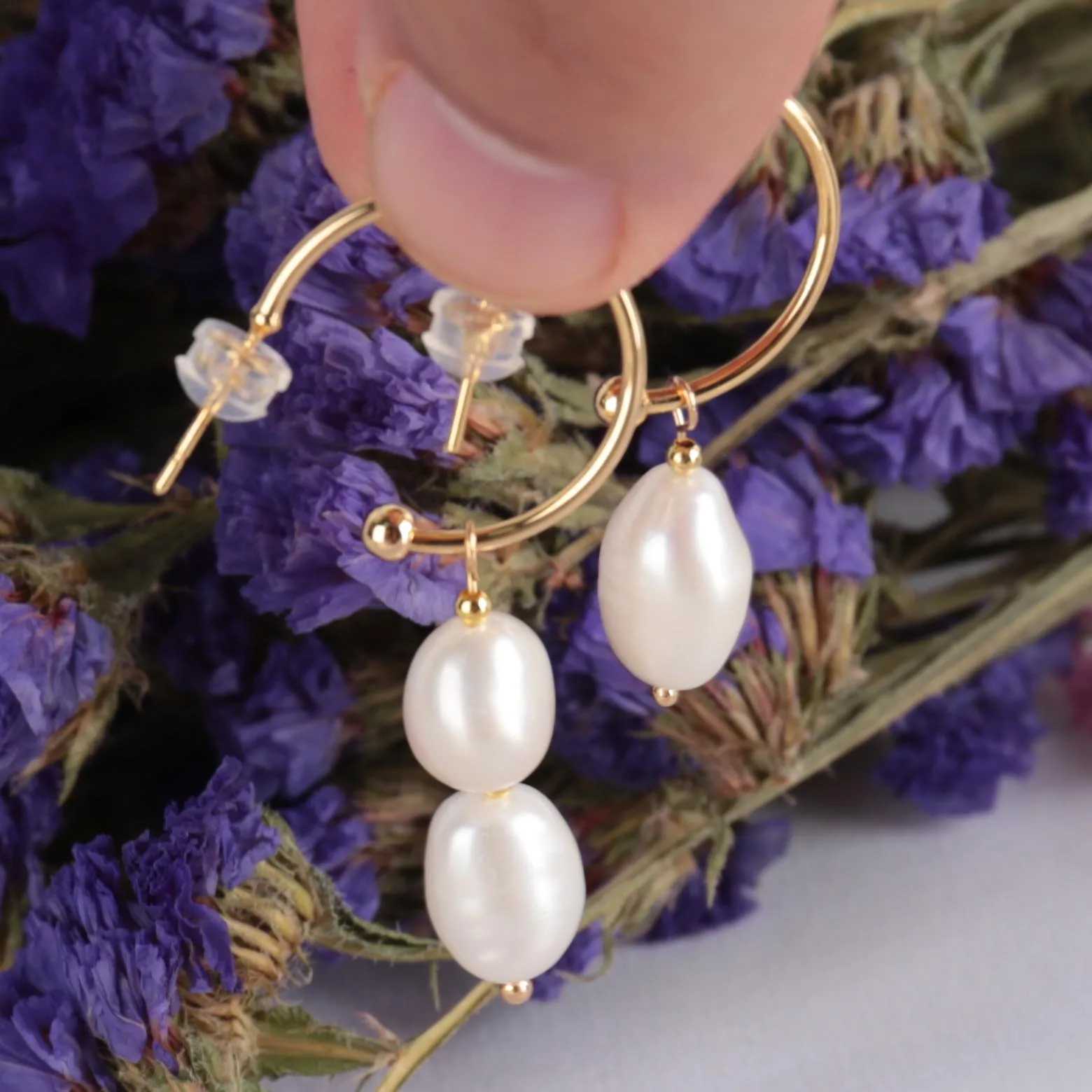 

Natural Drops white baroque pearl Earring 18k Ear Drop Minimalist Wedding Party Custom Anniversary Platinum Ear Cuff Hoop