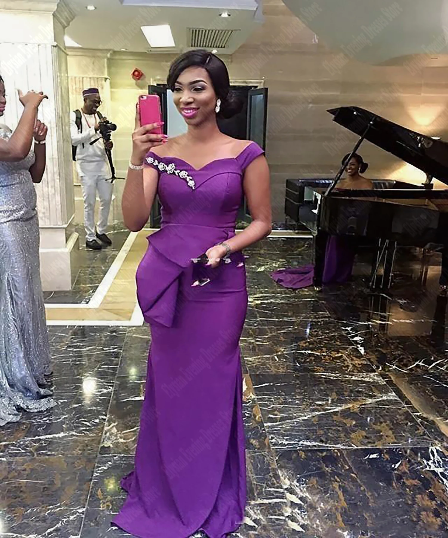 

Sweetheart Straps Collar Evening Dresses Purple Quality Bead Inlay Ball Gowns Floor Length Formal Cocktail Glad Rags For Lady