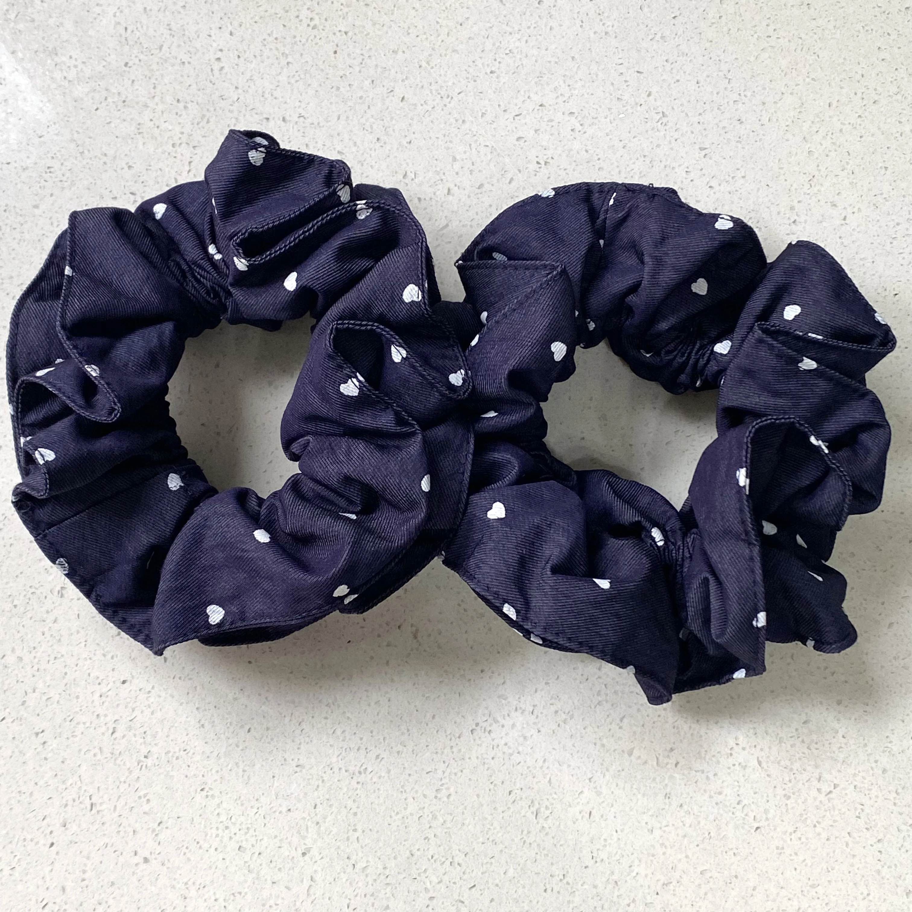 1PC Navy Blue Hair Scrunchies Set With White Heart Print, Cute And Trendy Hair Ties, Stylish Hair Accessories For Women