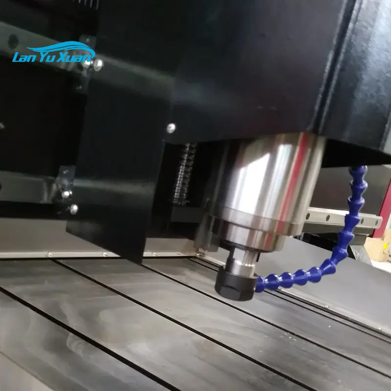 Рисунок 2 - SUDA SD8070 Высокоточный мини ЧПУ