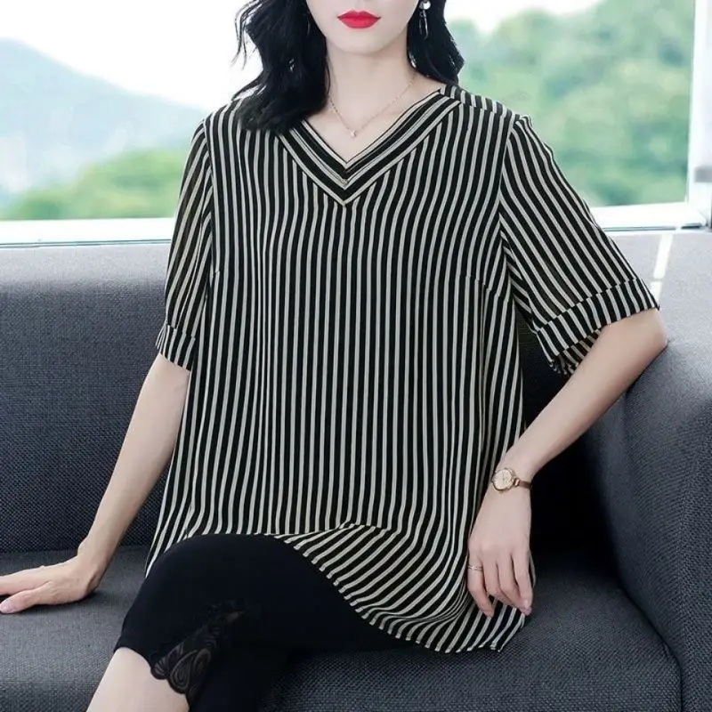 

Elegant V-Neck All-match Printed Striped Blouse Women's Clothing 2023 Spring New Oversized Casual Pullovers Loose Commute Shirt
