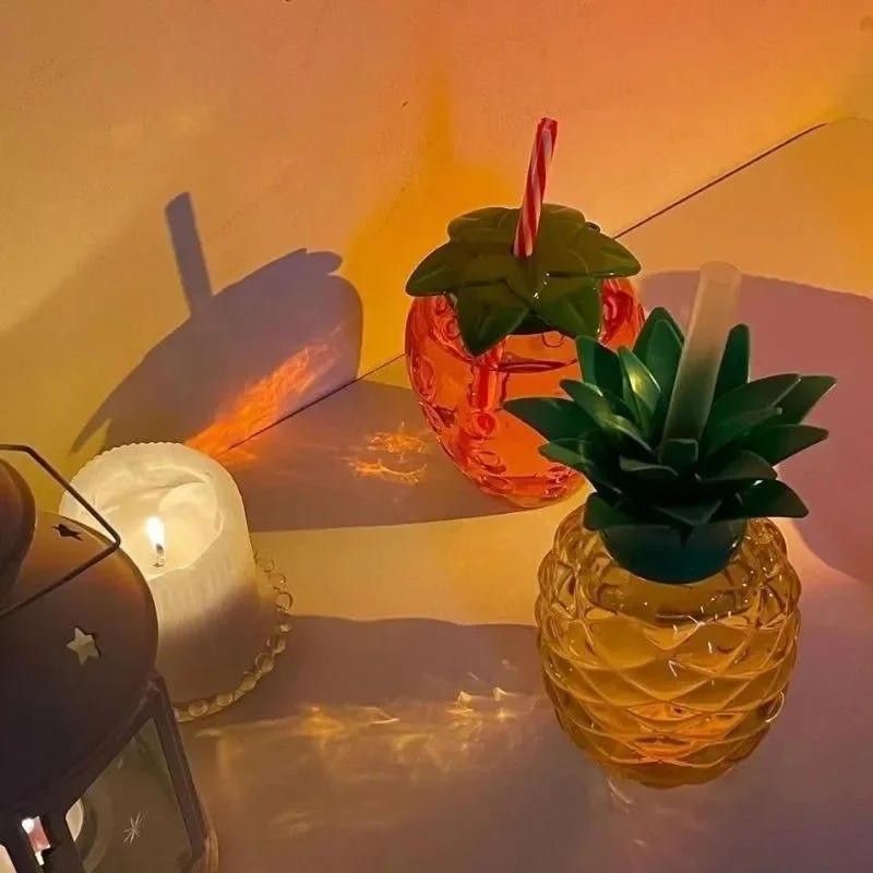 2pcs Hawaiian Summer Pineapple Coconut Drinking Cups Strawberry Shaped Juice Drink Cups for Birthday Wedding Beach Pool Party
