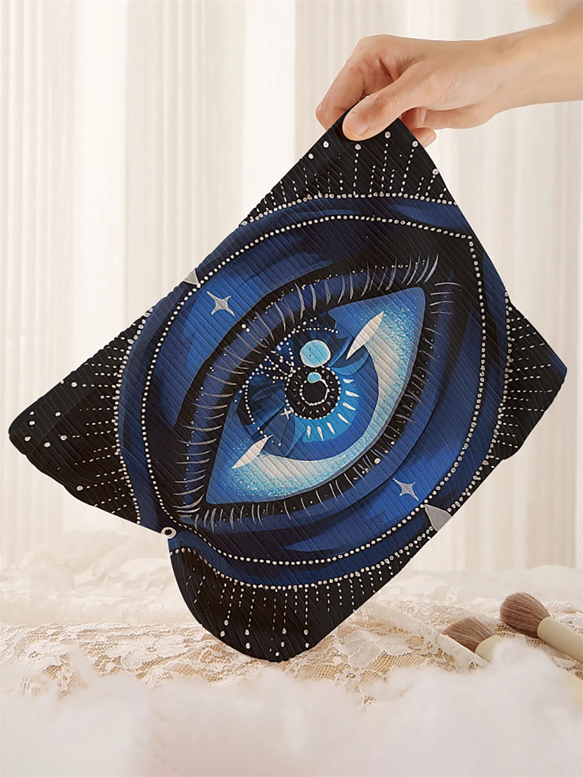 1 eye pattern corduroy makeup bag, lightweight zipper makeup storage box, multifunctional bag with lining