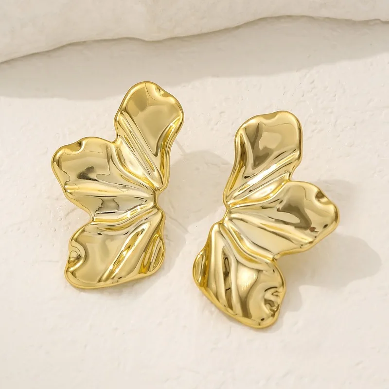 2pcs Fashionable Exaggerated Metallic C-shaped Irregular Rhinestone & Faux Pearl Decor Stud Earrings