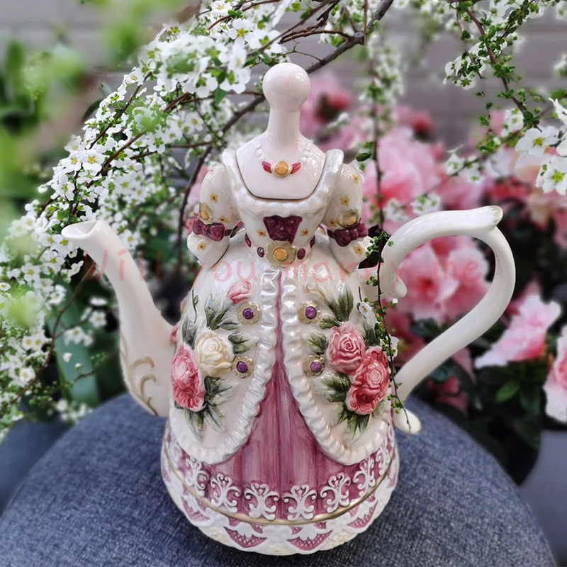 

Nobility Beauty Dress Teapot Ceramic Coffee Pot Royal Wedding Party Tools Tea Set For Lovely Parents Christmas Brithday Gift