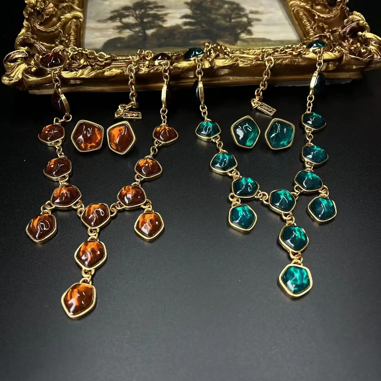 

Vintage lava resin geometric hexagonal earring necklace set from Europe and America