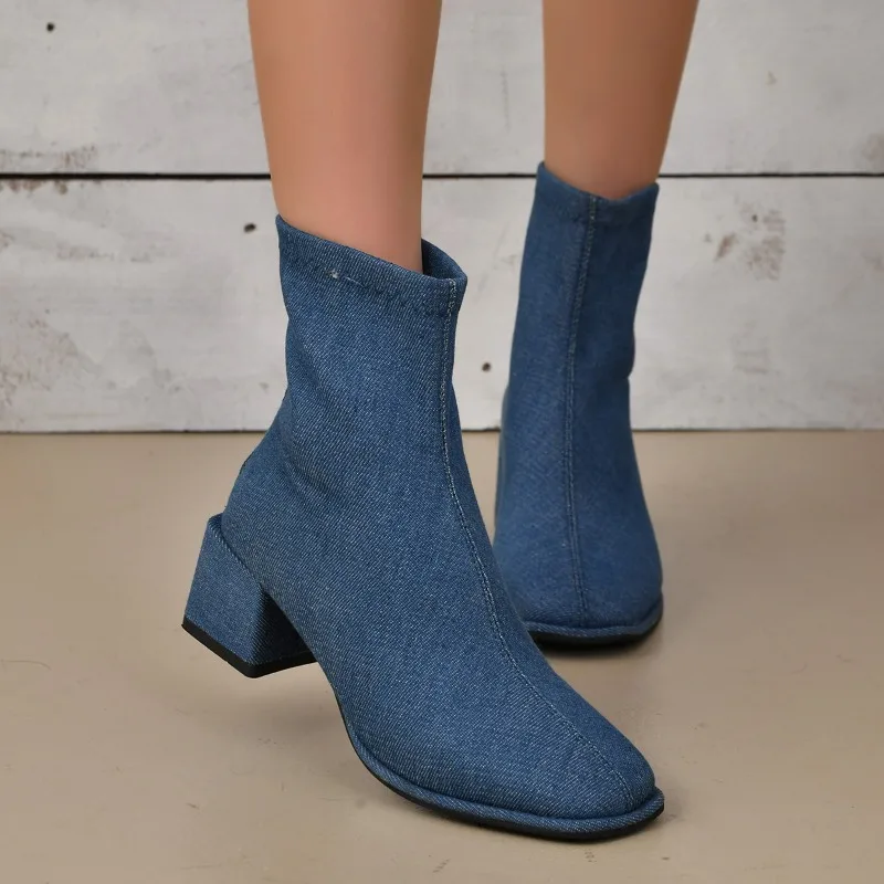 

European and American Oversized Thick Heeled Denim Boots for Women's Fashion Zippered Back Versatile Middle Heel Women's Boots