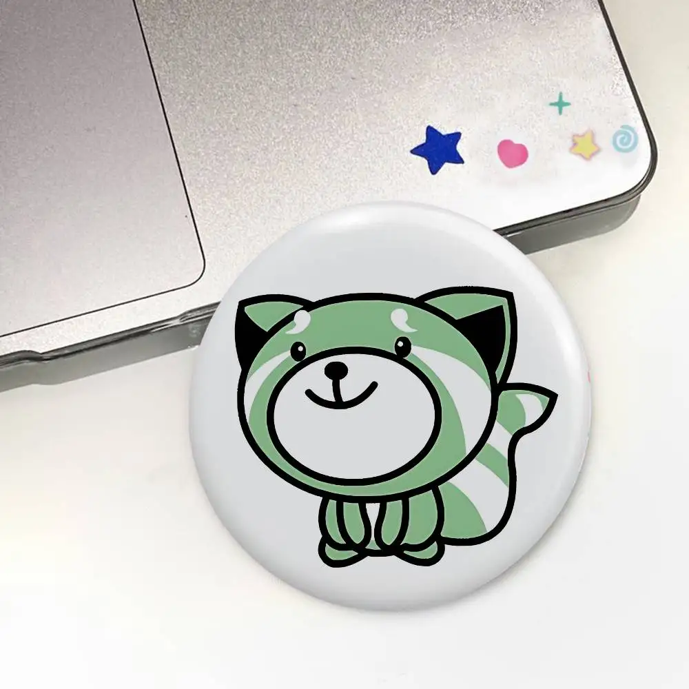 Exquisite Kiss Land Badge Brooch – Creative Pin for Clothes, Hats, and Backpacks