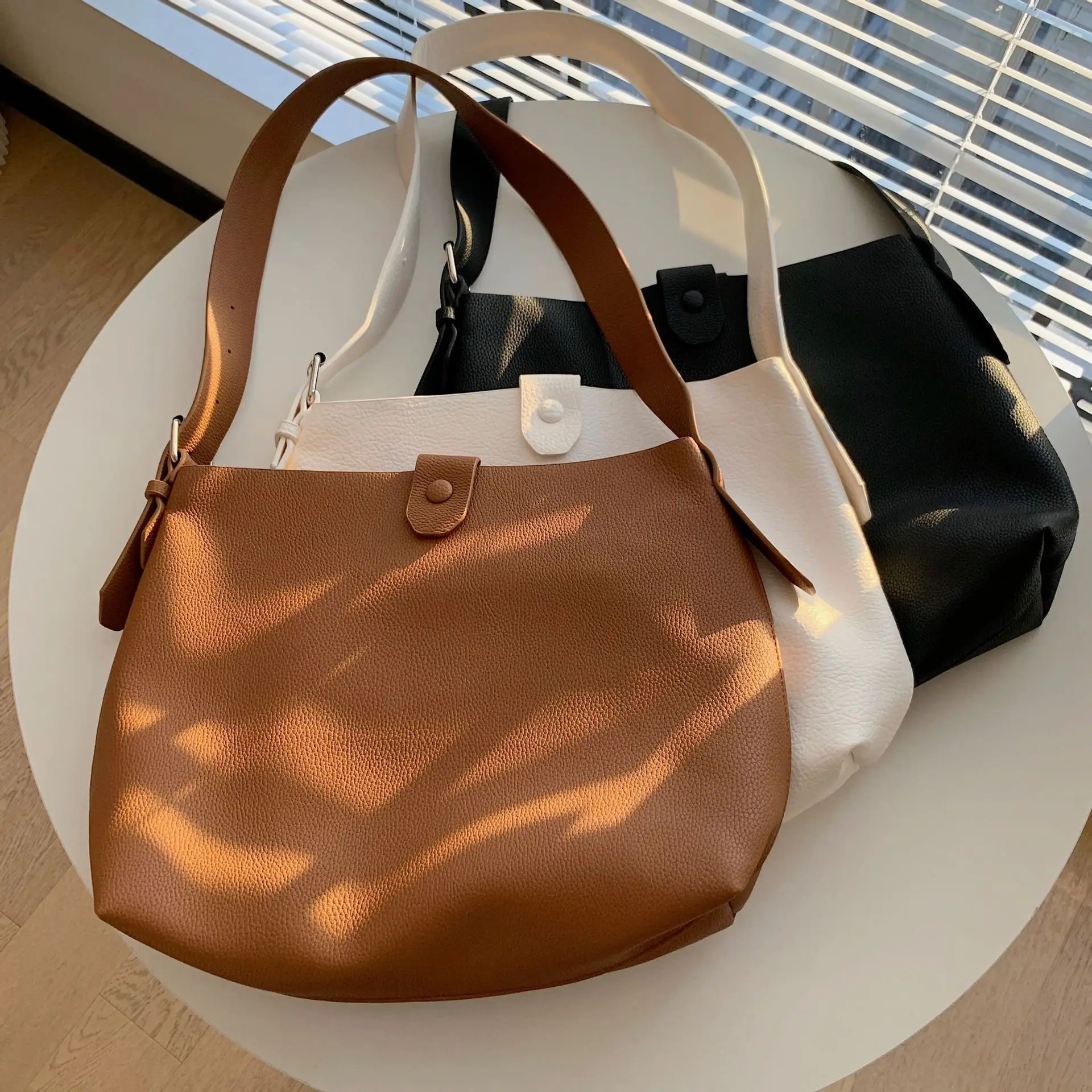 Large Capacity Composite Bag with a Small Purse Soft Leather Vintage Shoulder Bag for Women Fashion Top Handle Crossbody Bag