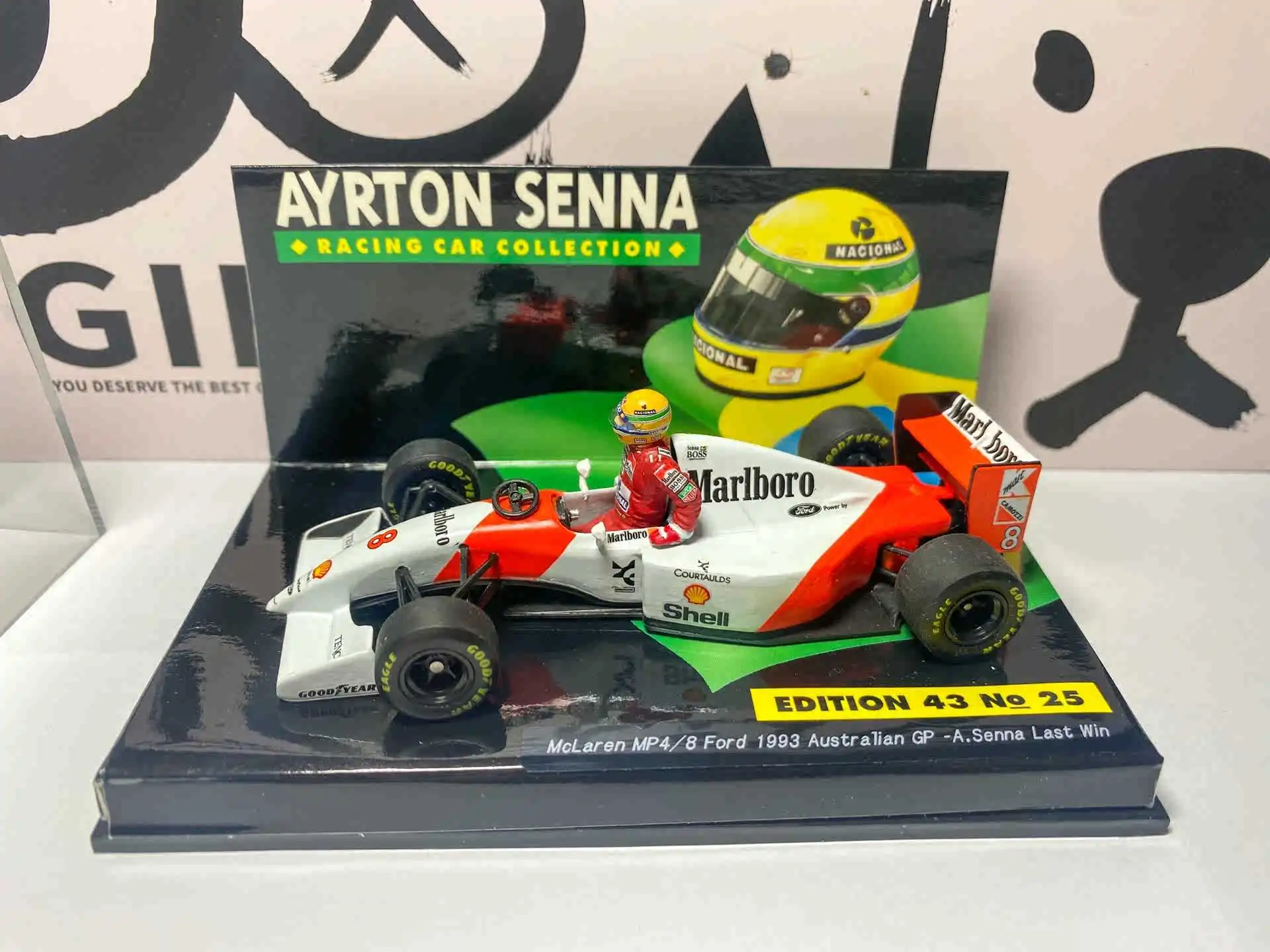 

Minichamps 1:43 F1 McLaren MP4-8 Senna 1993 Australian Champion Simulation Limited Edition Resin Metal Static Car Model Toy Gift