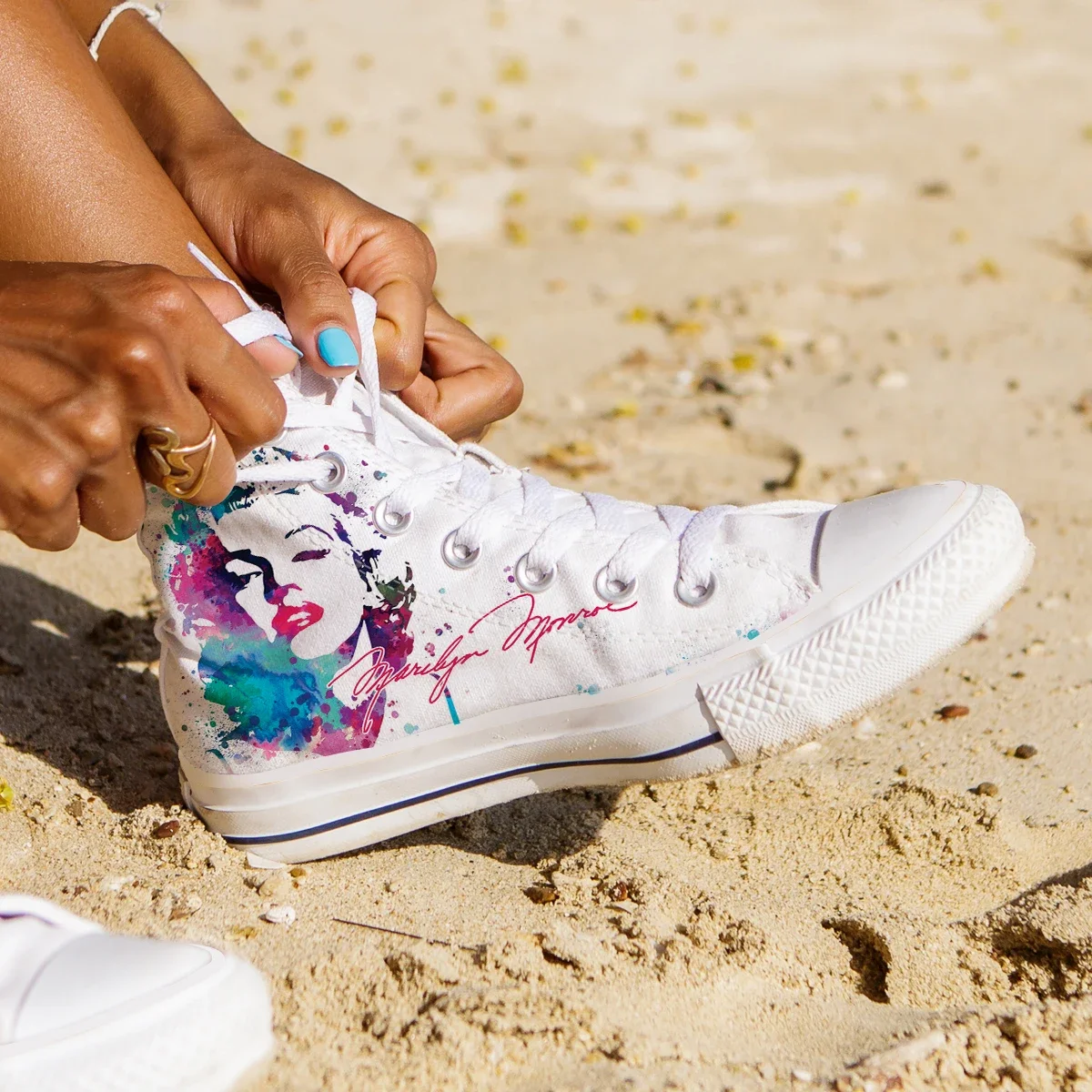 Classic Woman High Top Canvas Shoes Fashion Style Characters Pattern Walking Shoes Breathable Wild Casual Sneakers